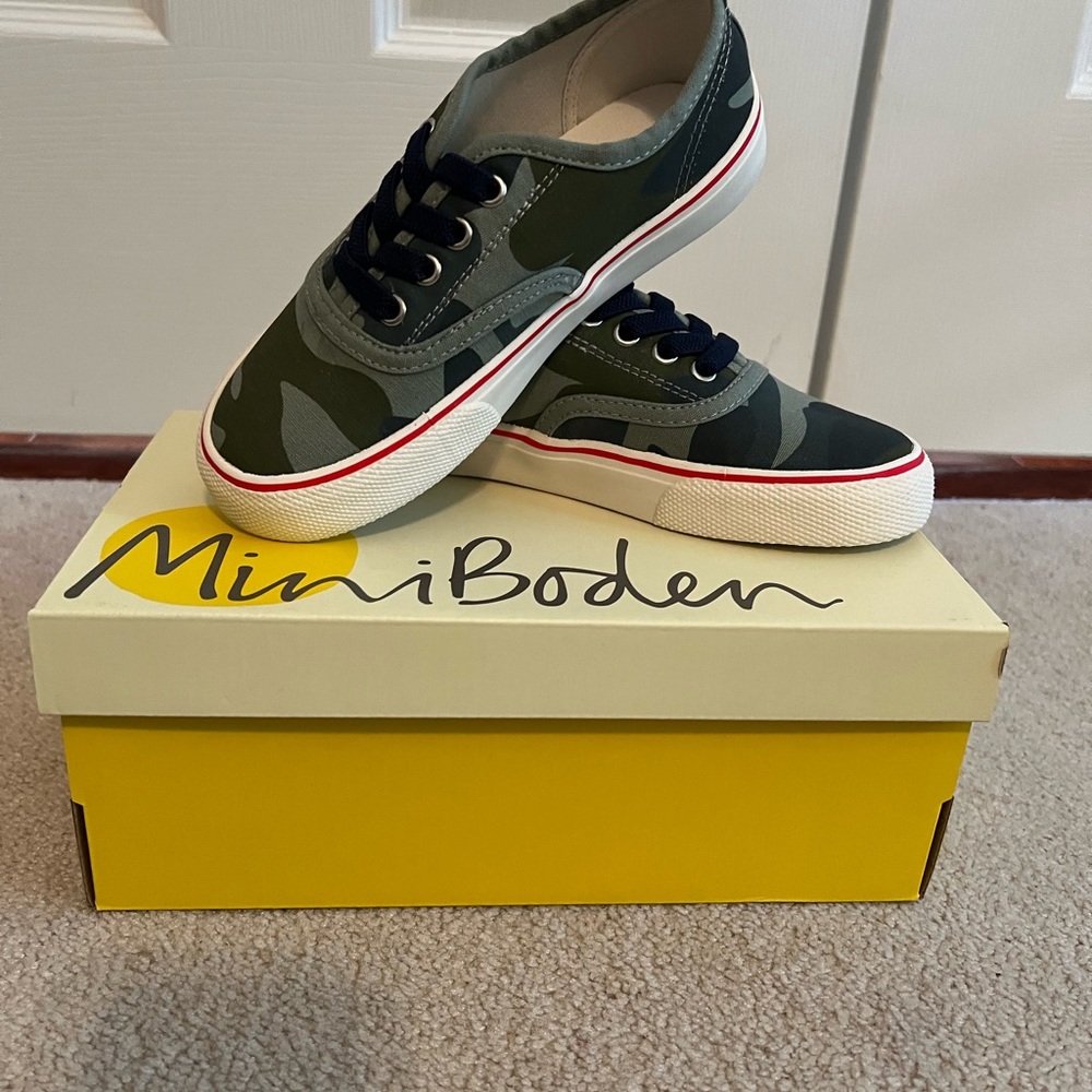Mini Boden Camouflage Sneakers